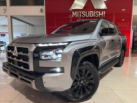 MITSUBISHI TRITON 2.4 BITURBO DIESEL CD KATANA 4X4 AUTOMÁTICO